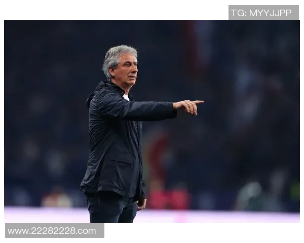 多特主帅呼吁球队保持冷静,应对比赛压力